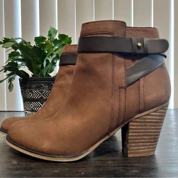 Franco Sarto 8.5M Dotty Brown Ankle Boots Zipper Strap 3” Block Heel Round Toe - Picture 1 of 8